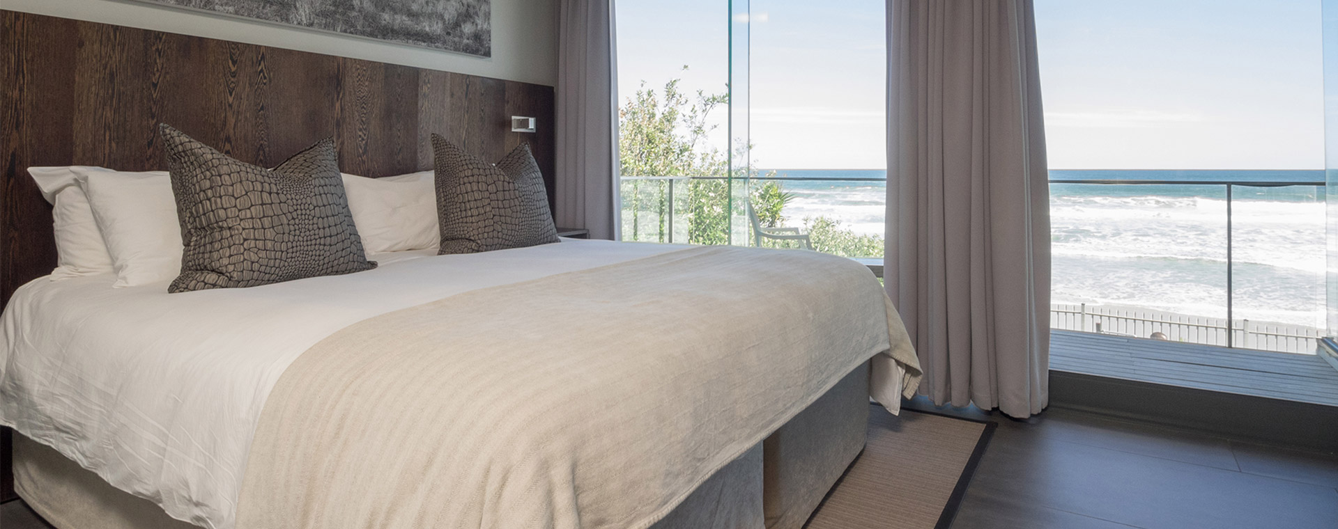 The Ocean View Guest House | Room 1 - Bed
